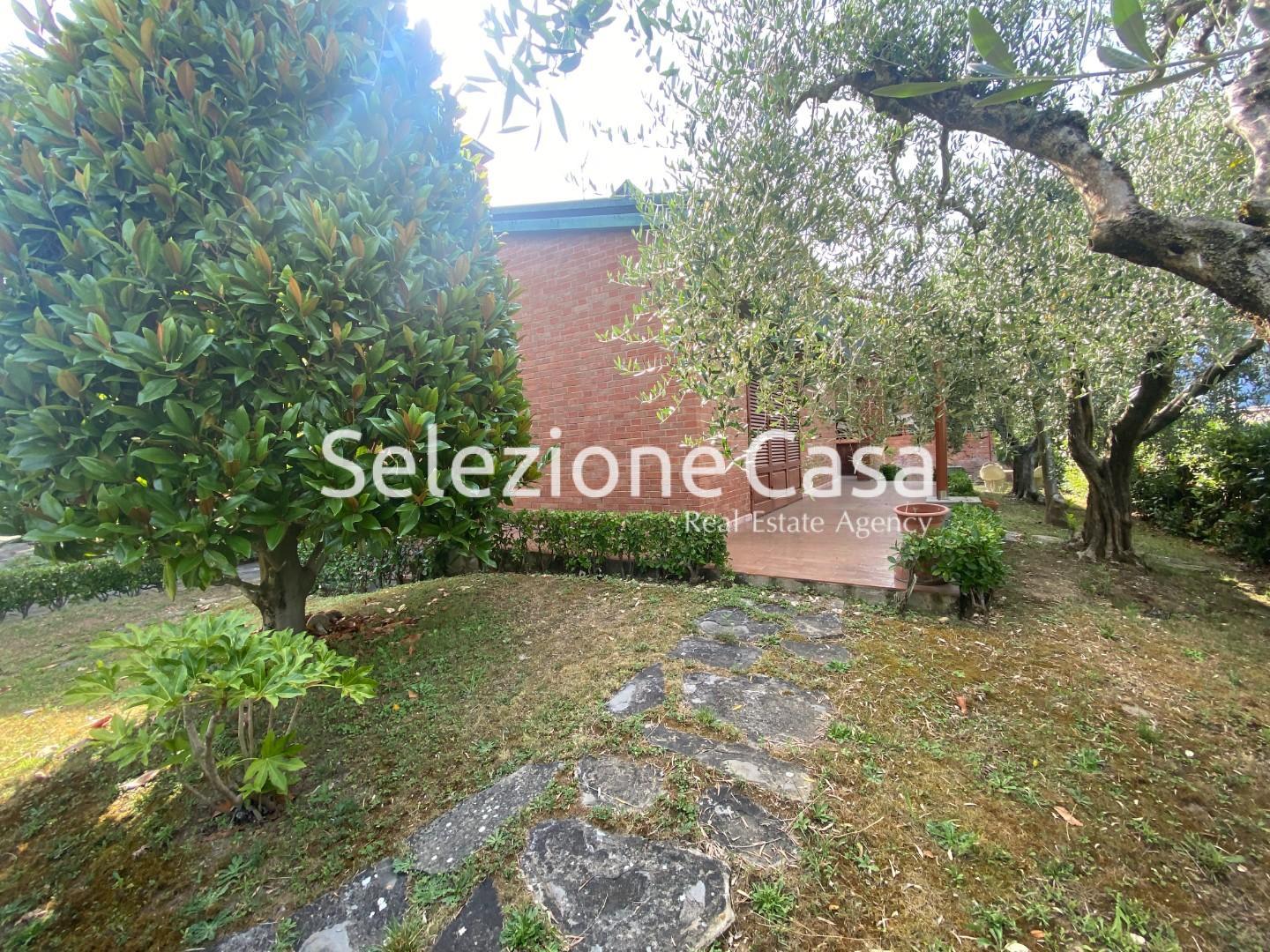 Villa con giardino a Santa Croce sull'Arno