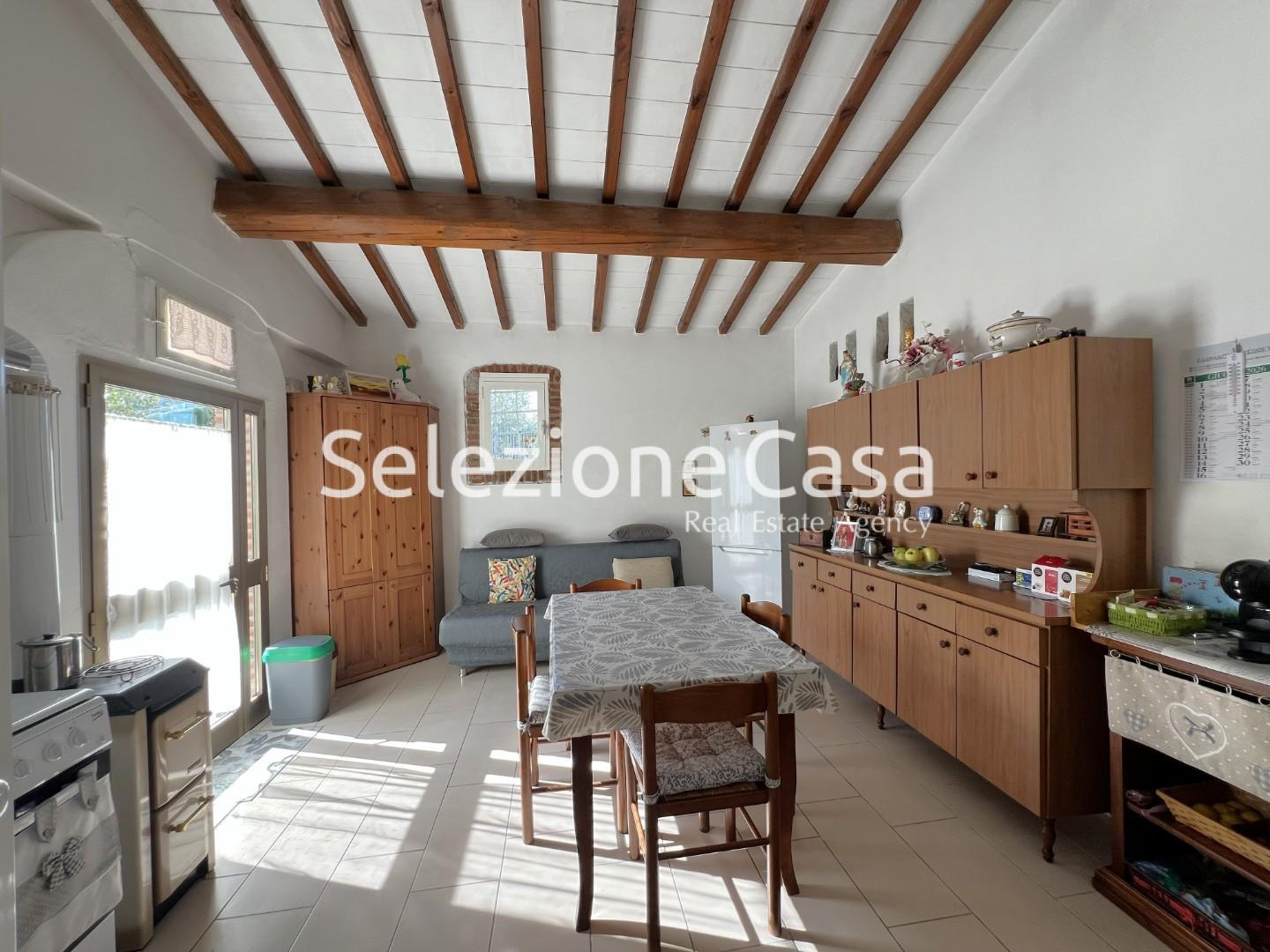 Casa indipendente con giardino, Santa Maria a Monte pregiuntino