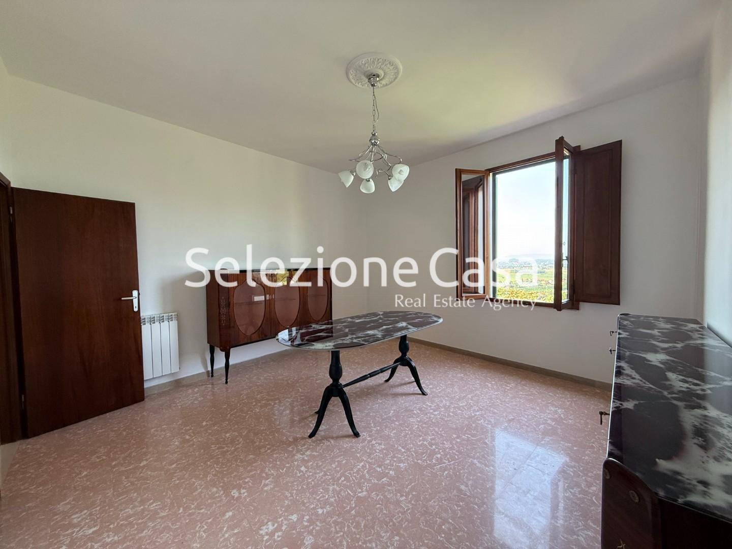 Quadrilocale con terrazzo a Santa Maria a Monte
