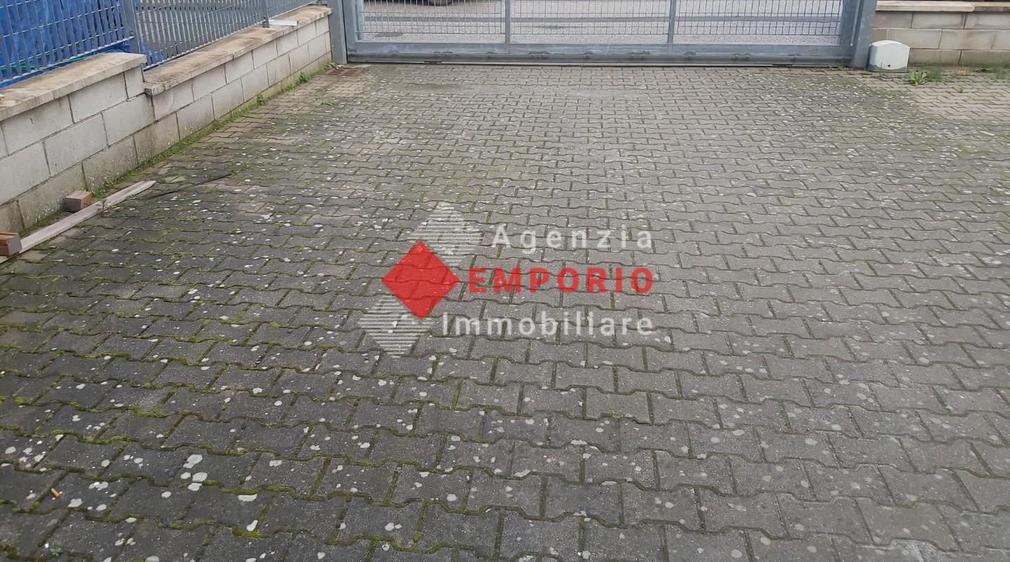 Capannone in vendita a Vicopisano