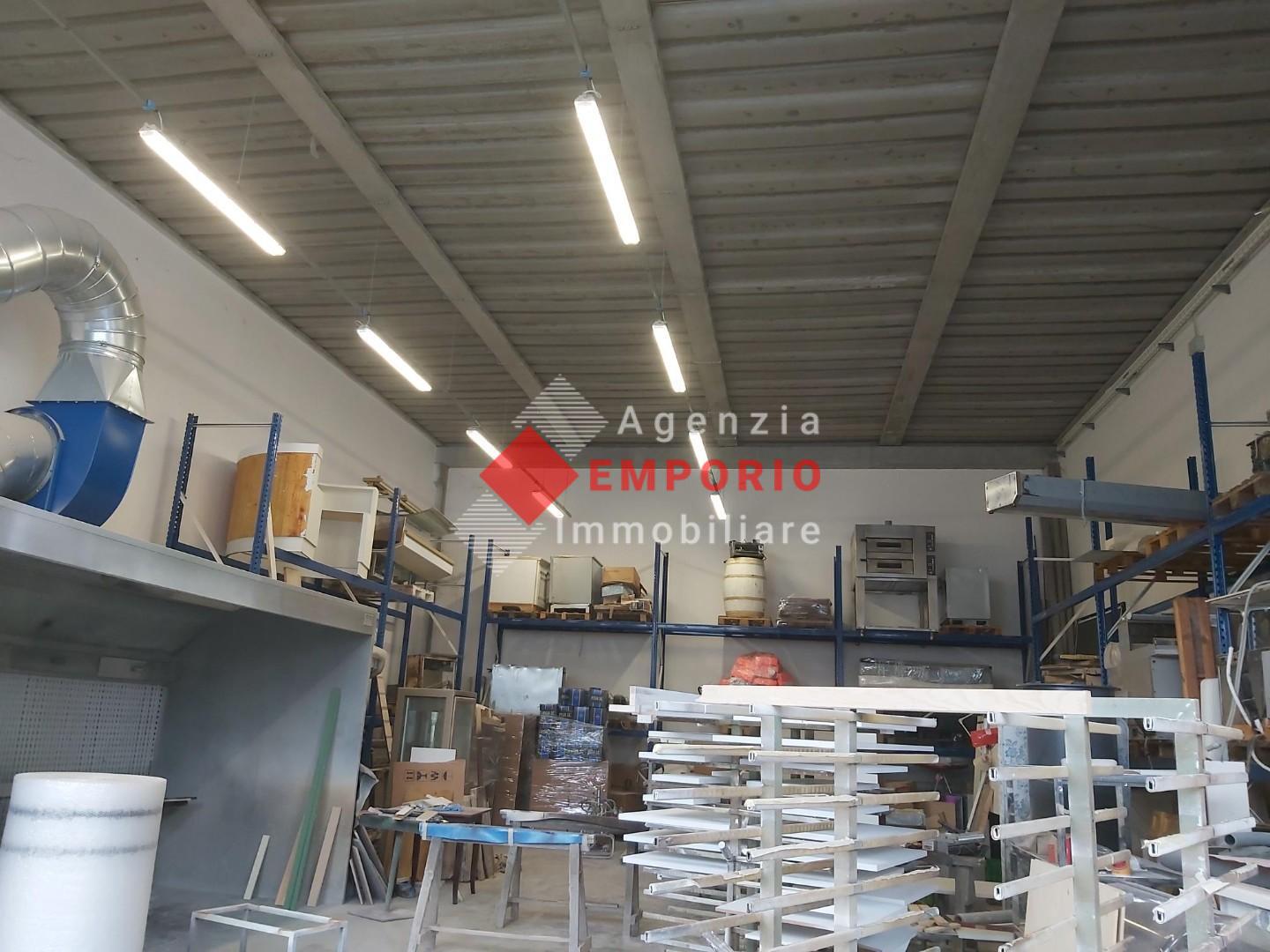 Capannone in vendita a Vicopisano