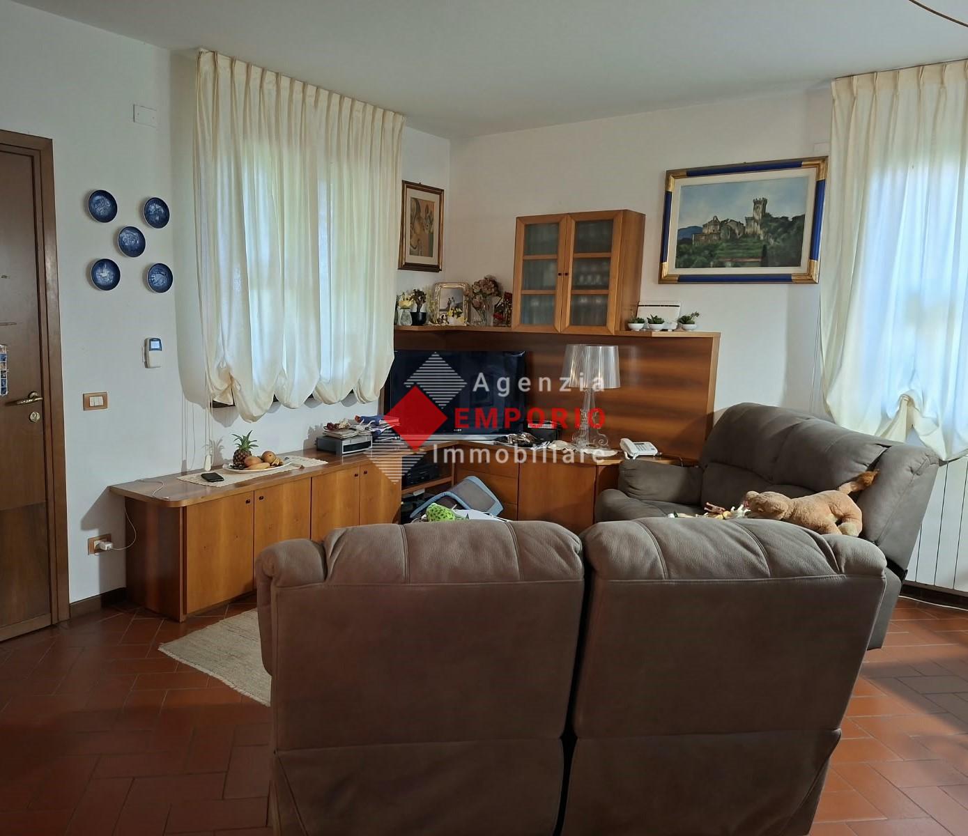 Villa con giardino a Vicopisano