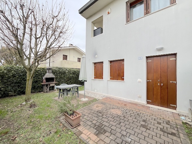 Quadrilocale con giardino a Salgareda
