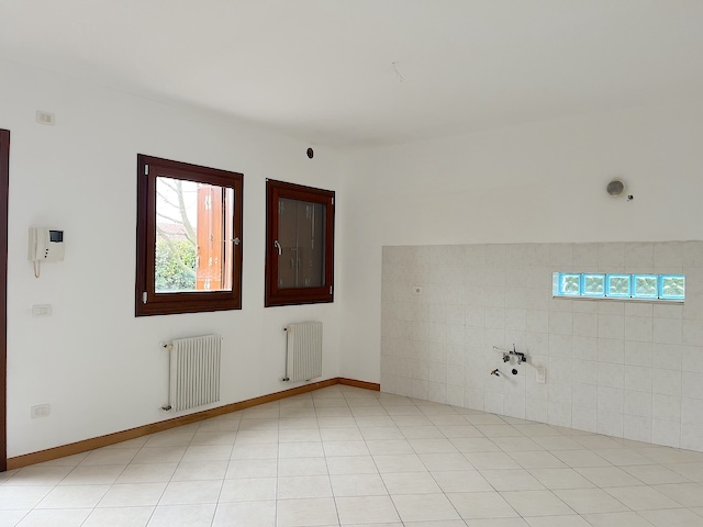 Quadrilocale con giardino a Salgareda