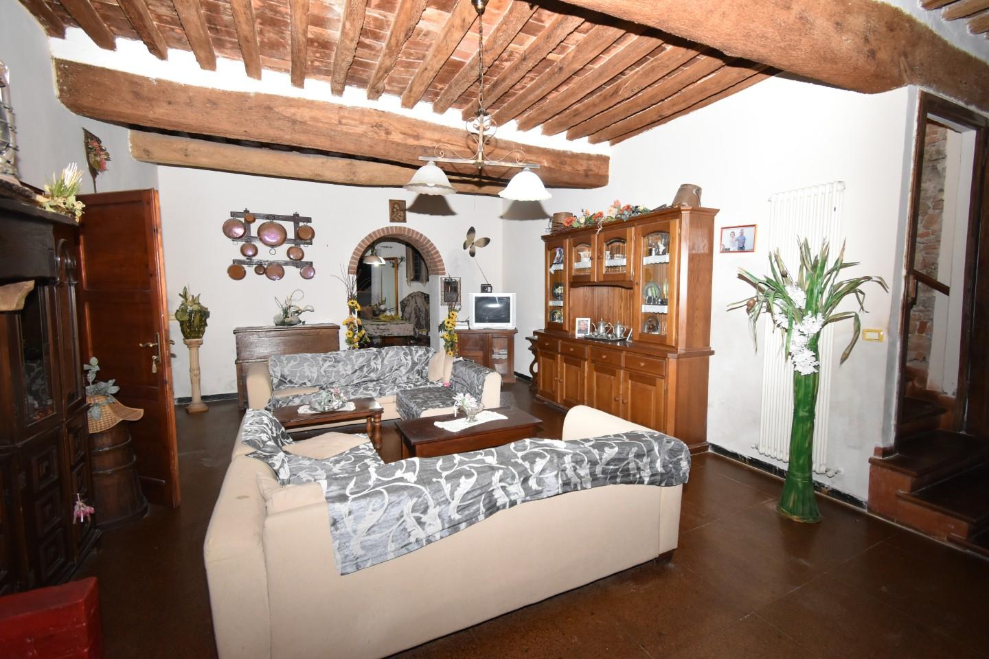 Casa indipendente con giardino, Vecchiano nodica