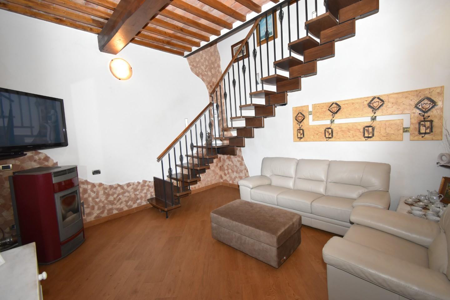 Casa indipendente con giardino a San Giuliano Terme