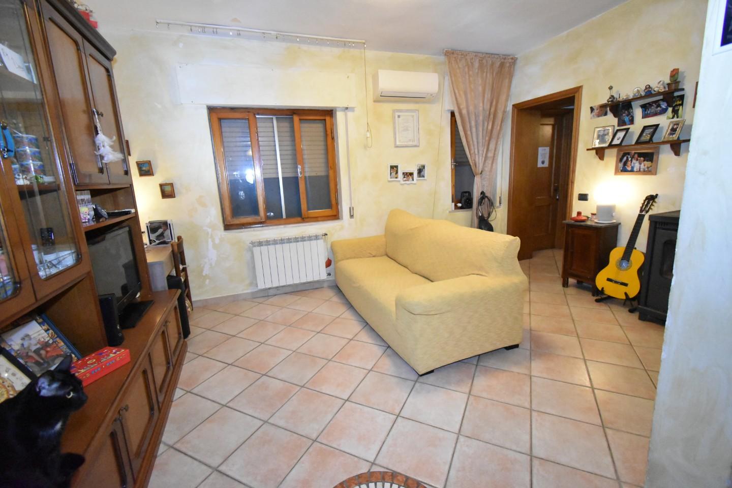 Quadrilocale con terrazzo, Vecchiano nodica