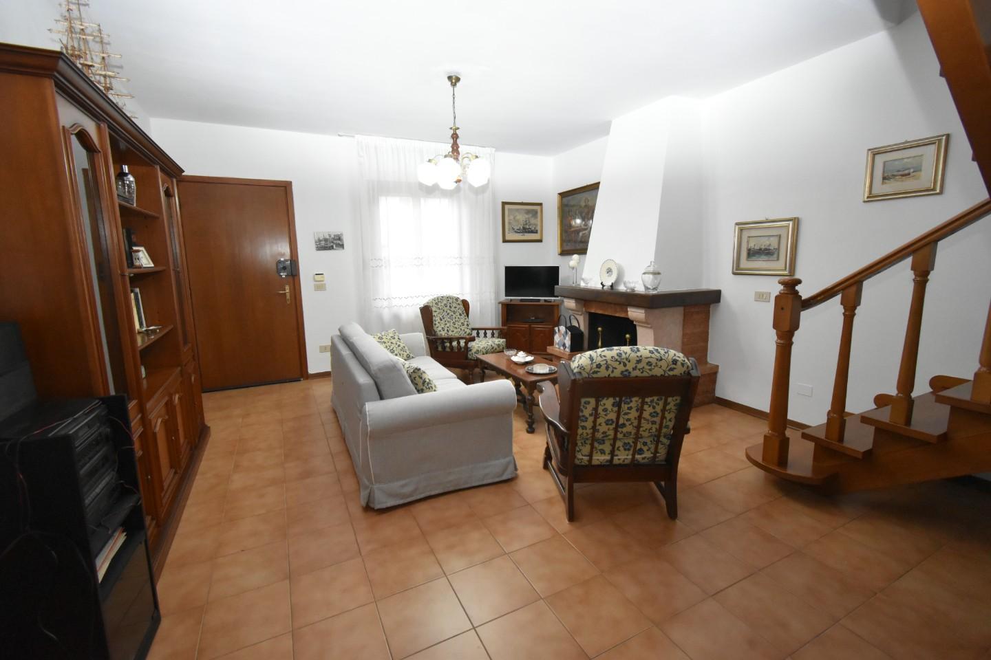 Villa arredata in affitto, San Giuliano Terme pappiana