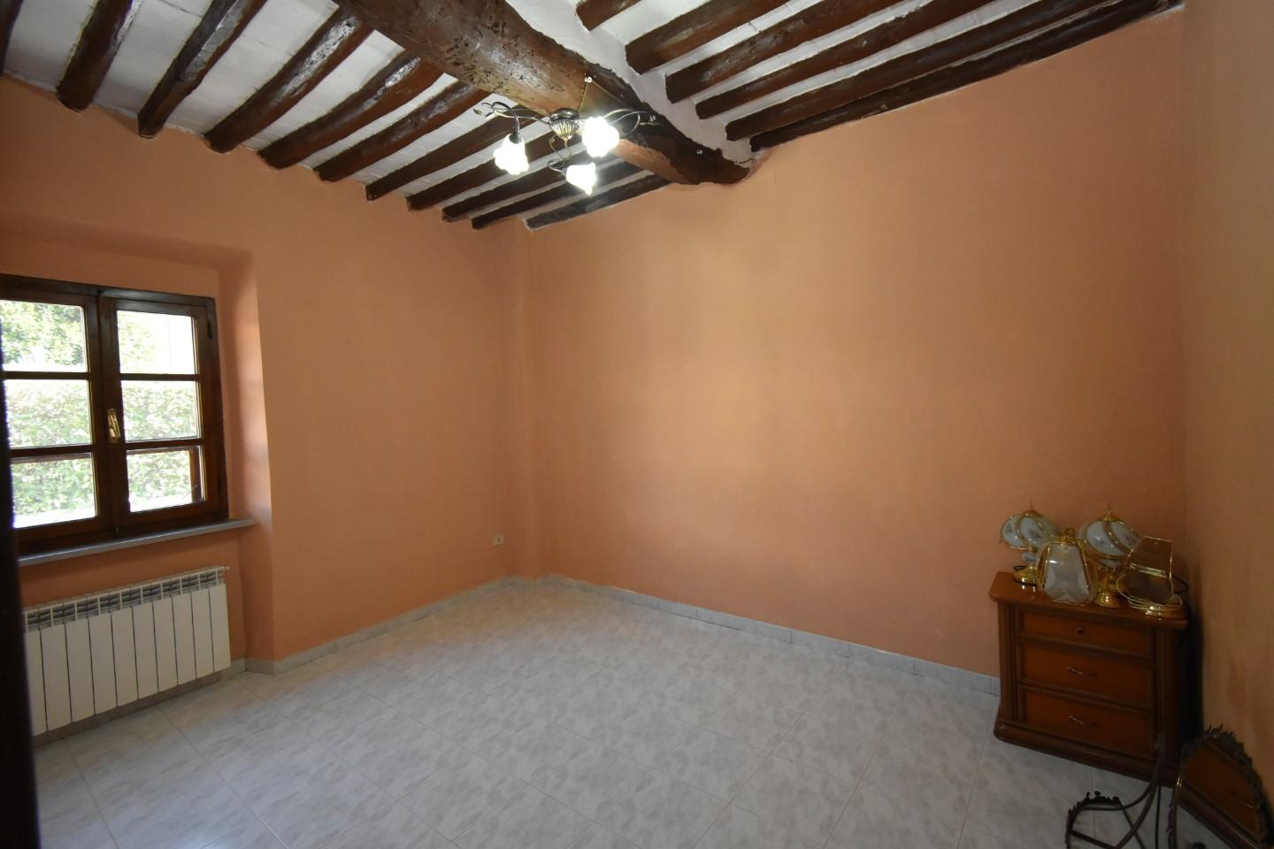 Quadrilocale ristrutturato, Vecchiano filettole