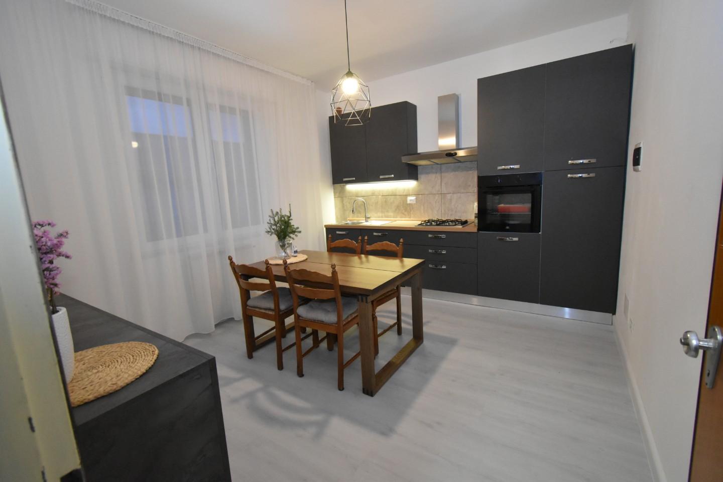 Villa con giardino, Vecchiano filettole