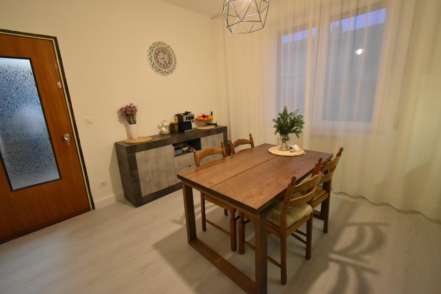 Villa con giardino, Vecchiano filettole