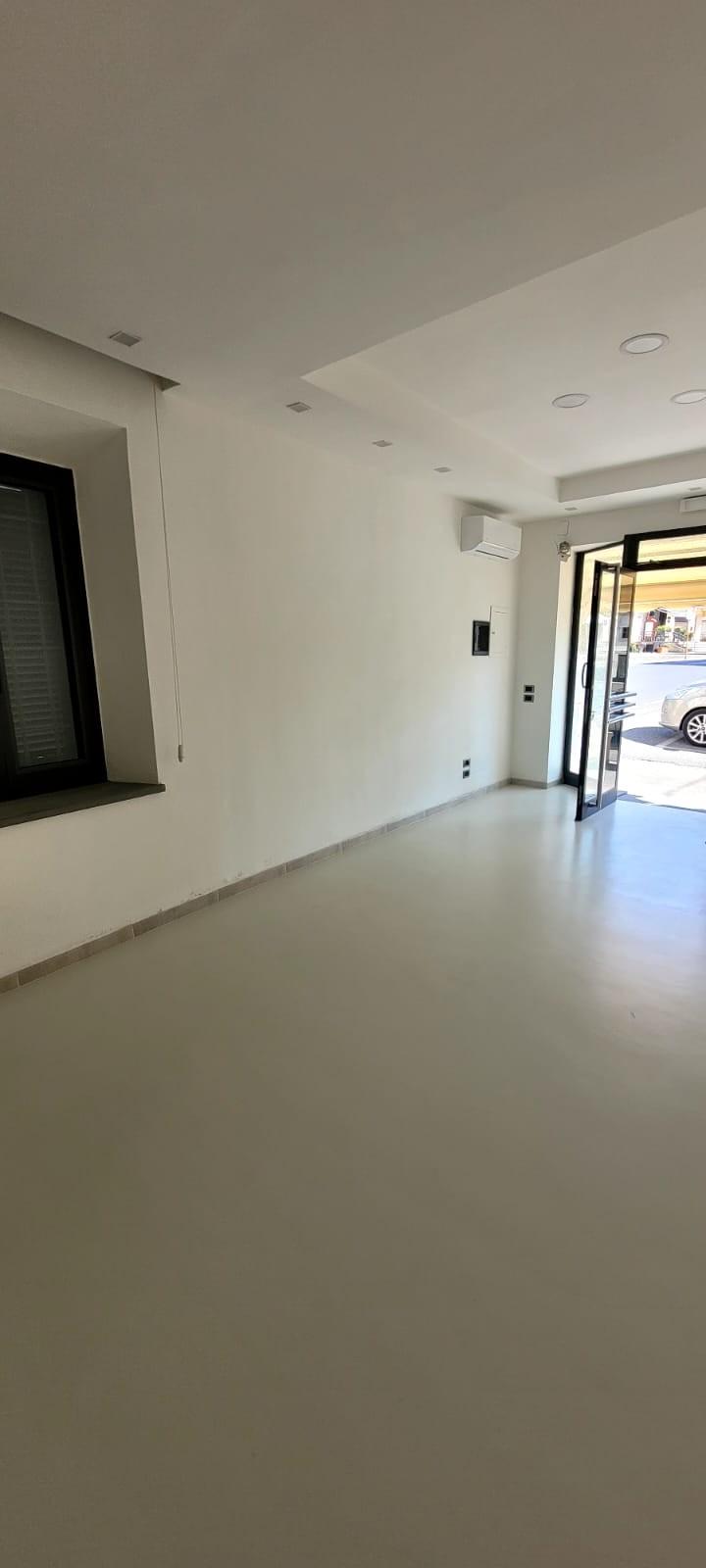 Locale commerciale in affitto a San Giuliano Terme