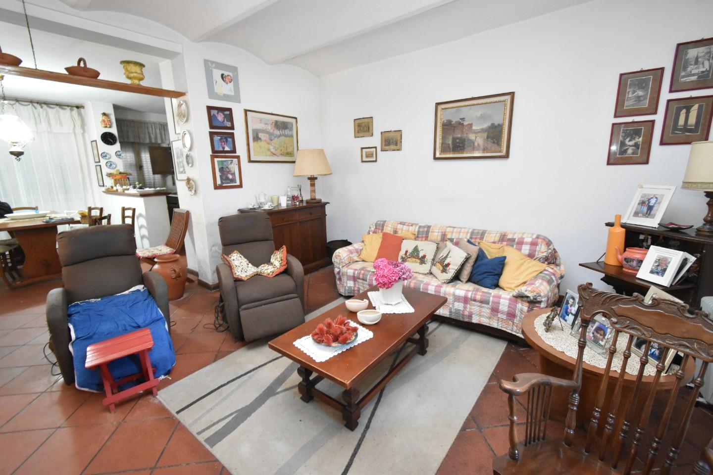 Casa indipendente con terrazzo a San Giuliano Terme