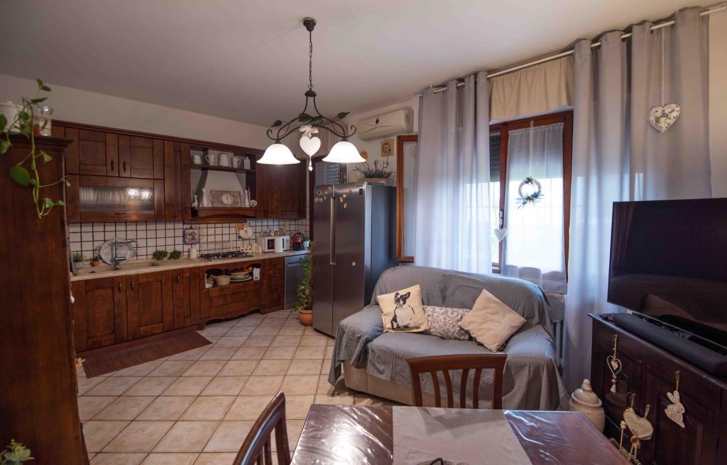 Villa con giardino a Vecchiano