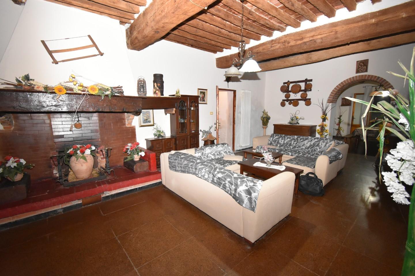 Casa indipendente con giardino, Vecchiano nodica