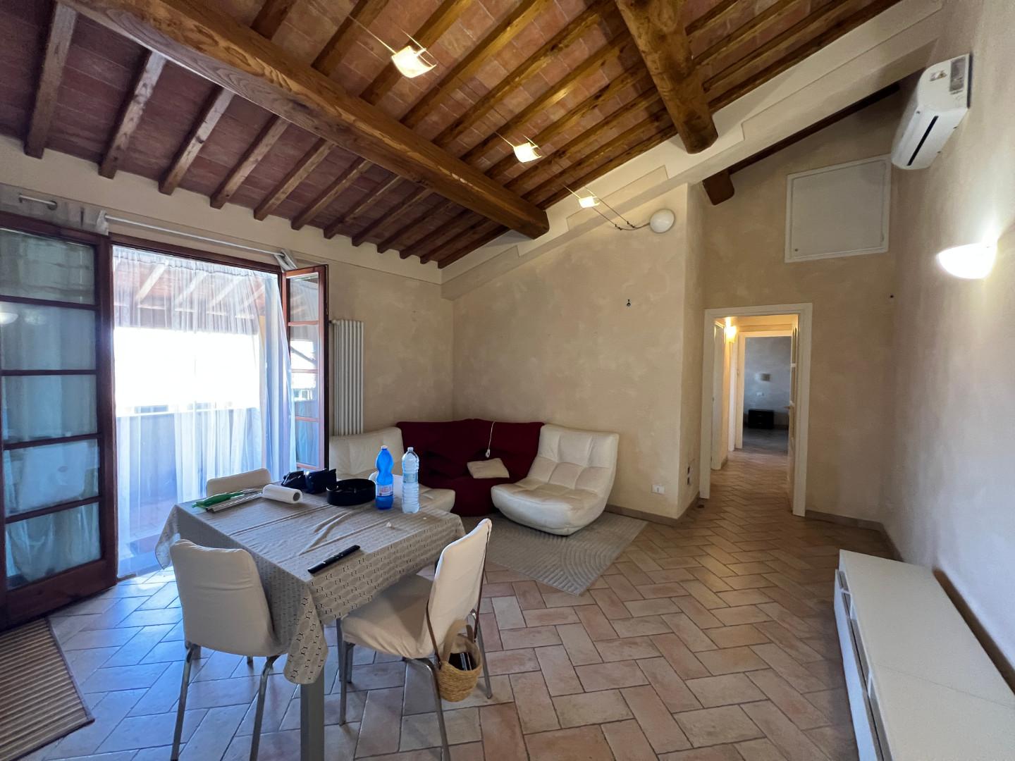 Trilocale con terrazzo, Calcinaia fornacette