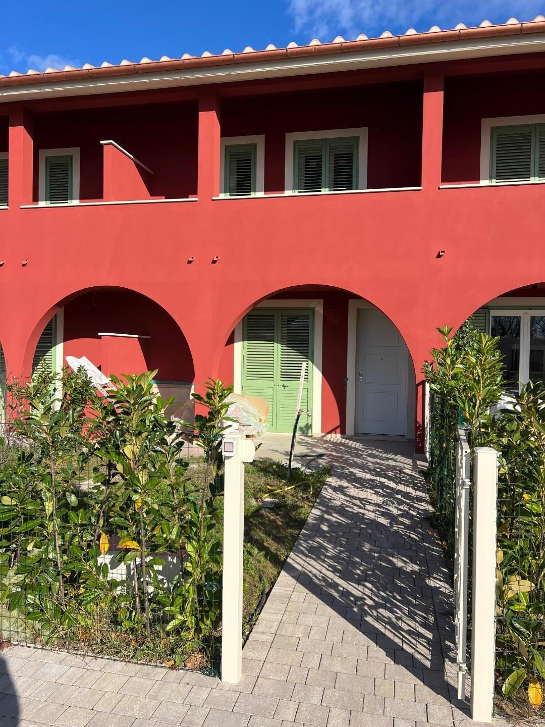 Villa con giardino, Calcinaia fornacette