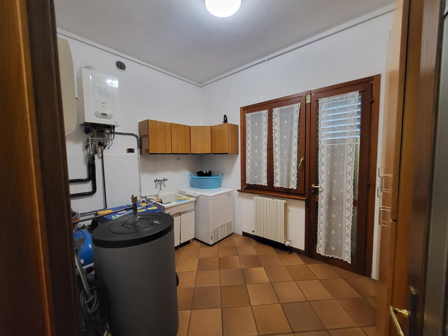 Appartamento arredato in affitto, Calcinaia fornacette