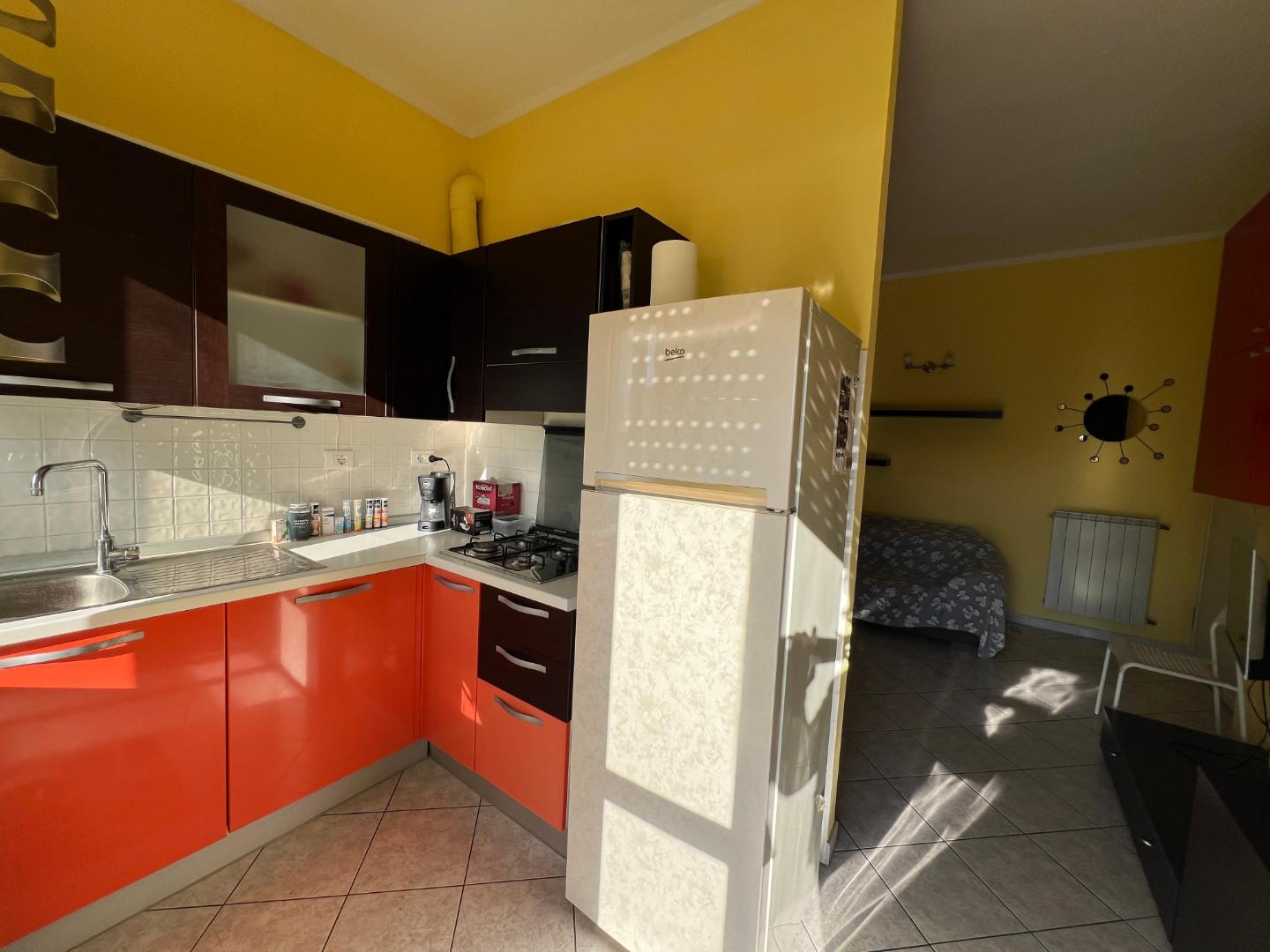 Trilocale arredato in affitto a Calcinaia