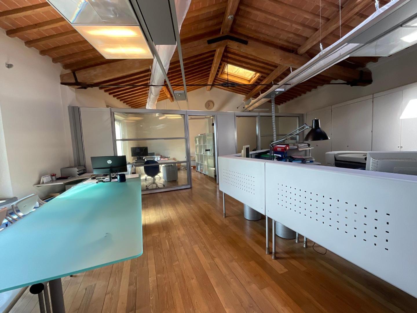 Ufficio in vendita a Pontedera