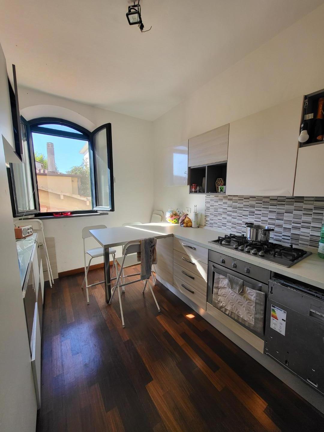 Appartamento in vendita a Cascina