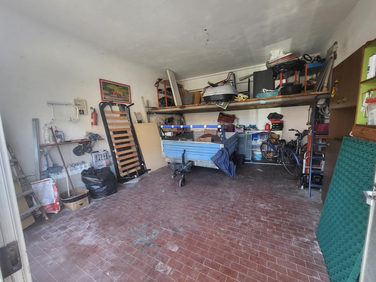 Box/Garage 24mq in vendita, Calcinaia fornacette