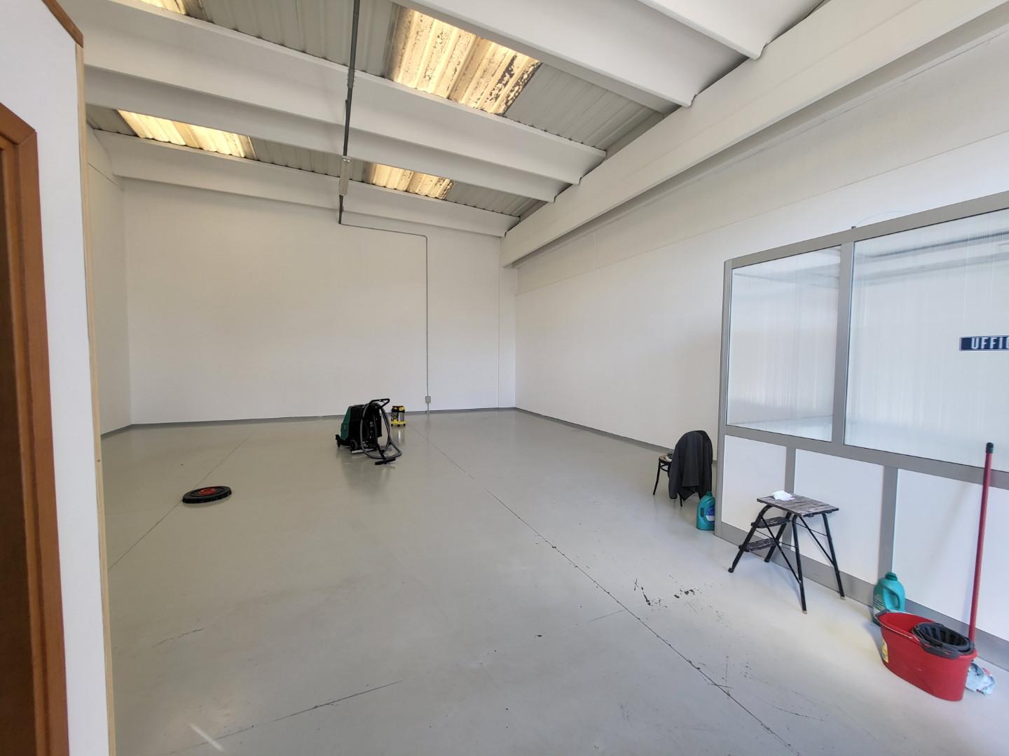 Capannone in affitto, Calcinaia fornacette