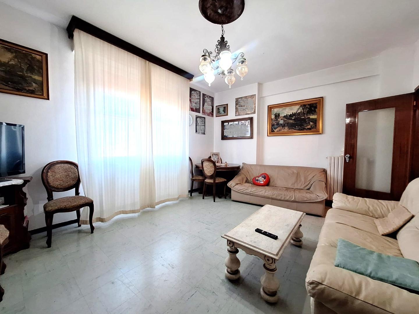 Quadrilocale con terrazzo a Cascina