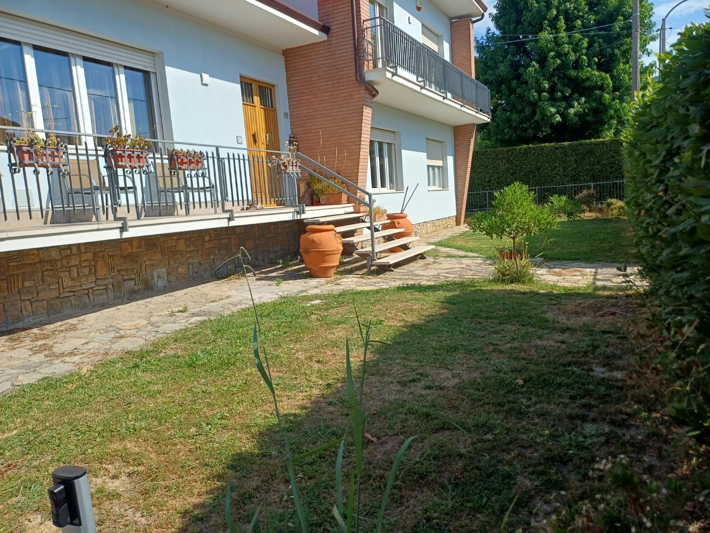 Villa con giardino, Cascina san frediano a settimo
