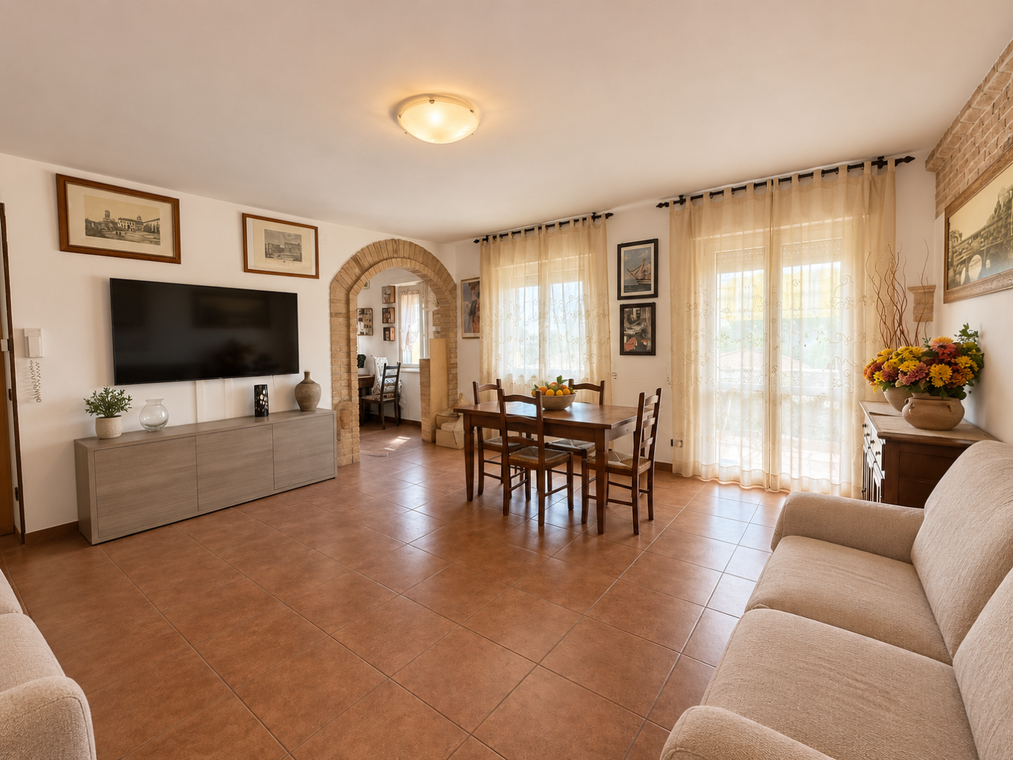 Quadrilocale con terrazzo a Cascina