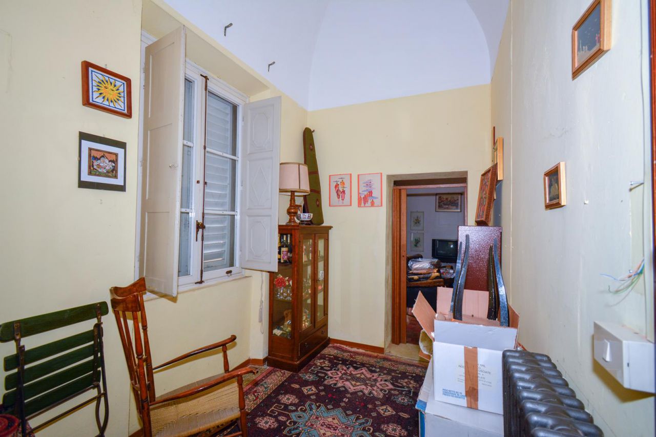 Appartamento da ristrutturare a Arezzo