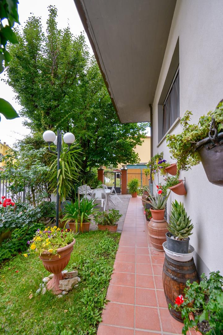 Casa indipendente con giardino a Arezzo