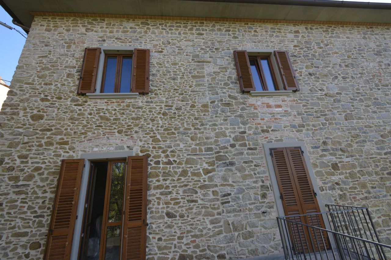 Casa indipendente con giardino a Castiglion Fiorentino