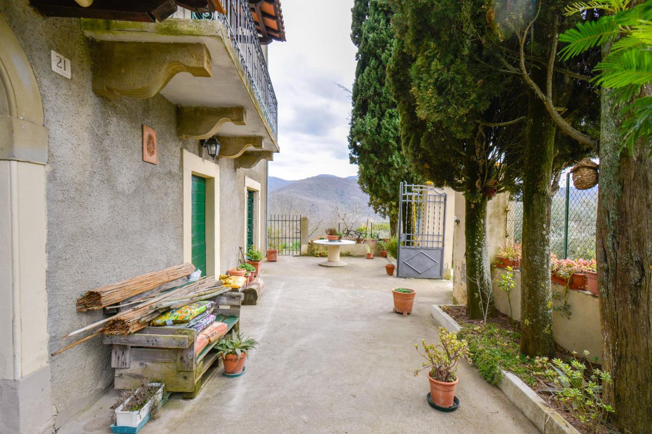 Casa indipendente ristrutturata a Arezzo
