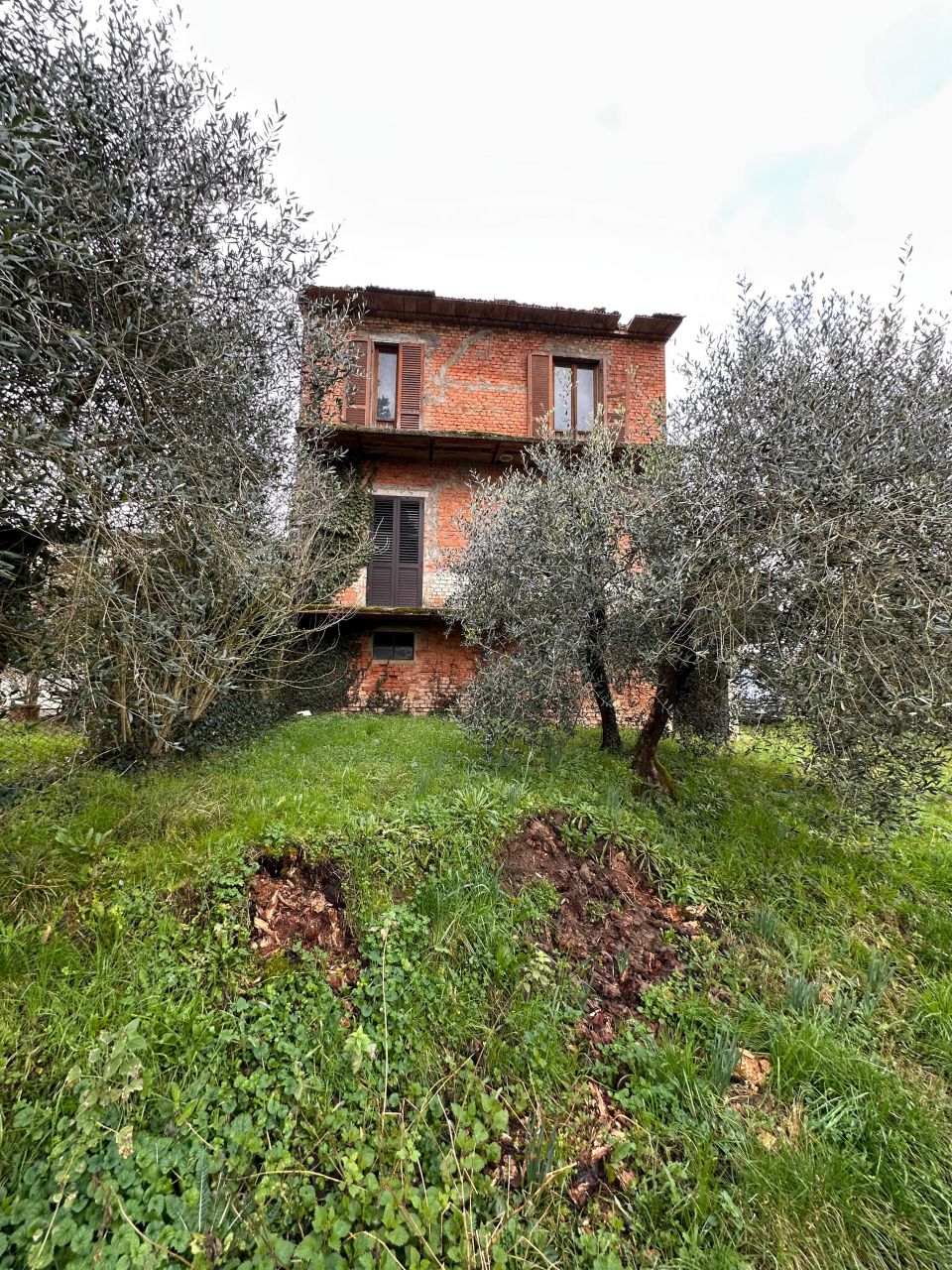 Casa indipendente con giardino a Arezzo