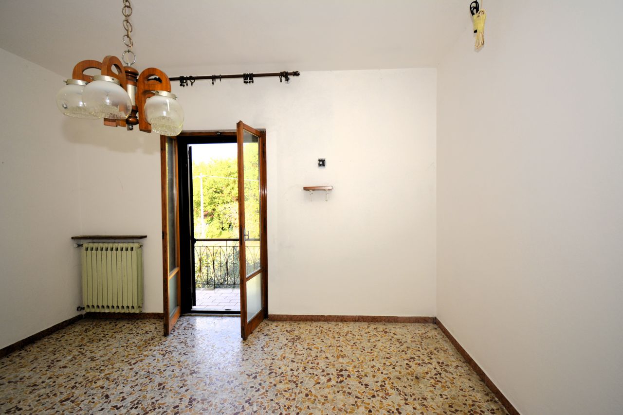 Villa con giardino a Civitella in Val di Chiana