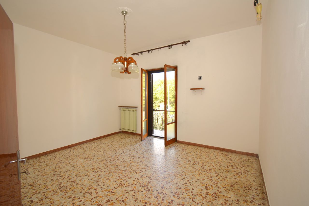 Villa con giardino a Civitella in Val di Chiana