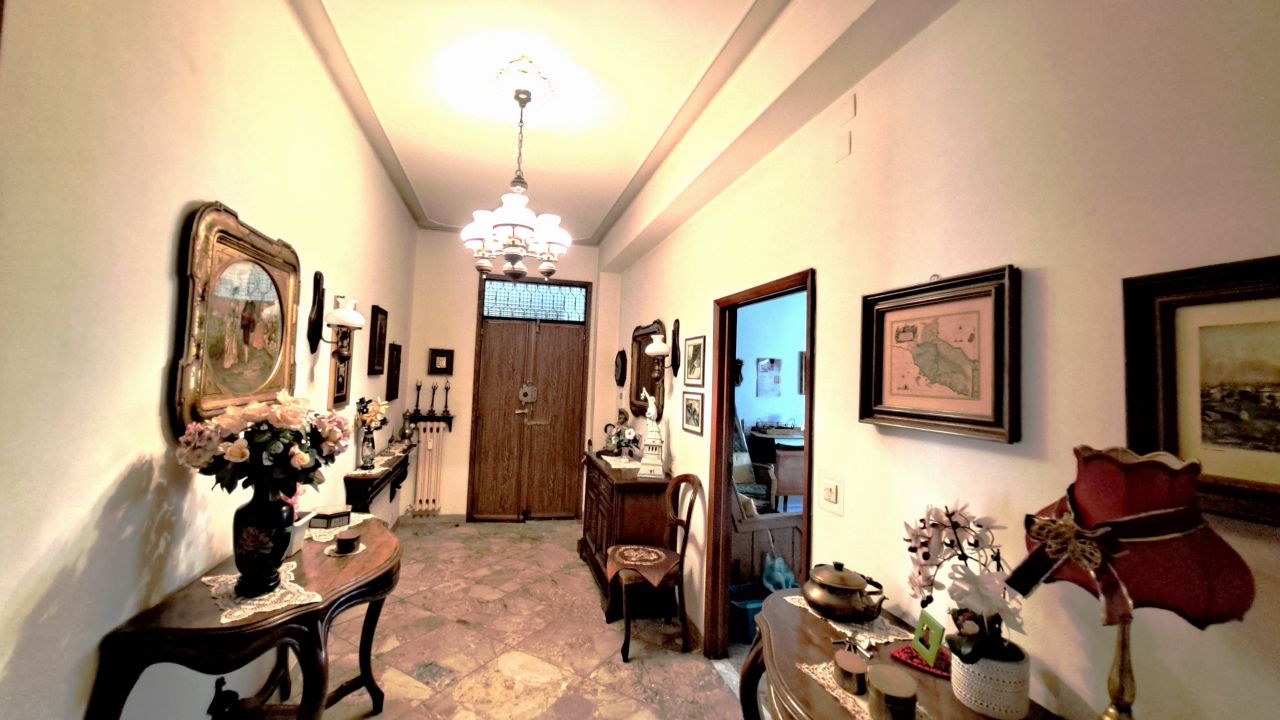 Quadrilocale in vendita a Arezzo