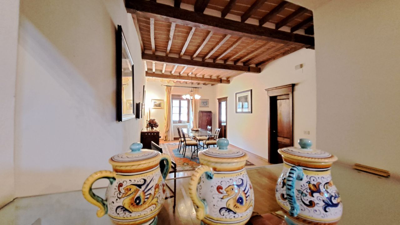 Appartamento con terrazzo a Arezzo