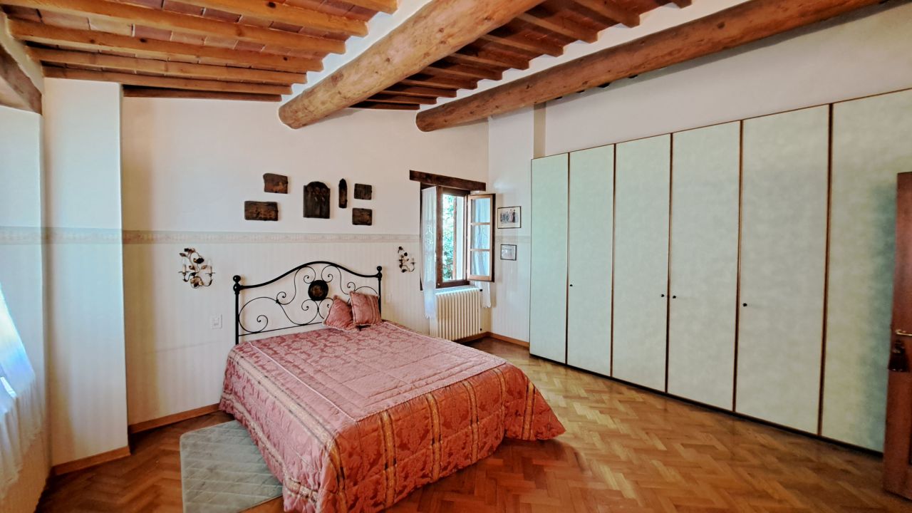 Appartamento con terrazzo a Arezzo