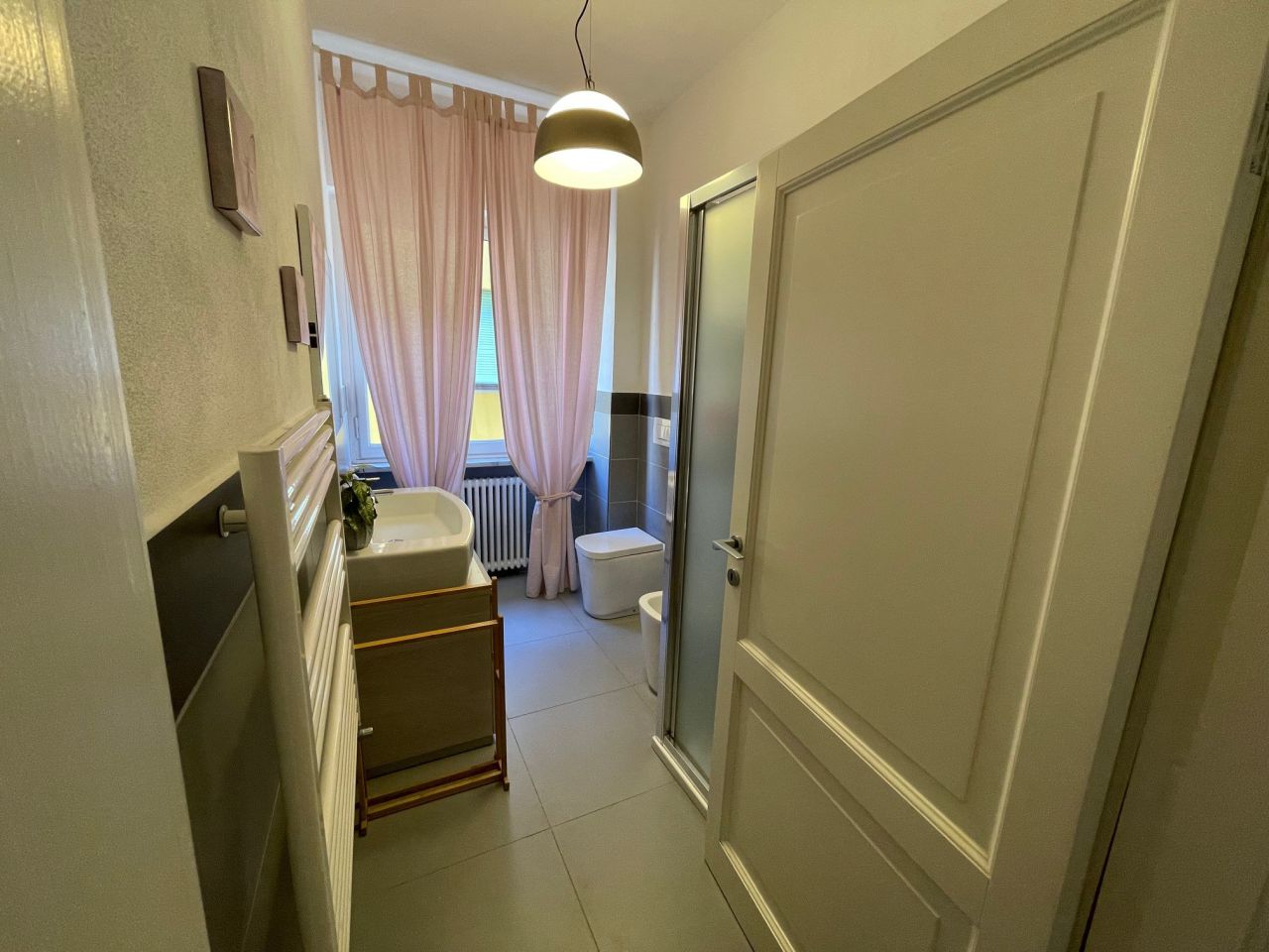 Appartamento con box doppio in via crispi, Arezzo