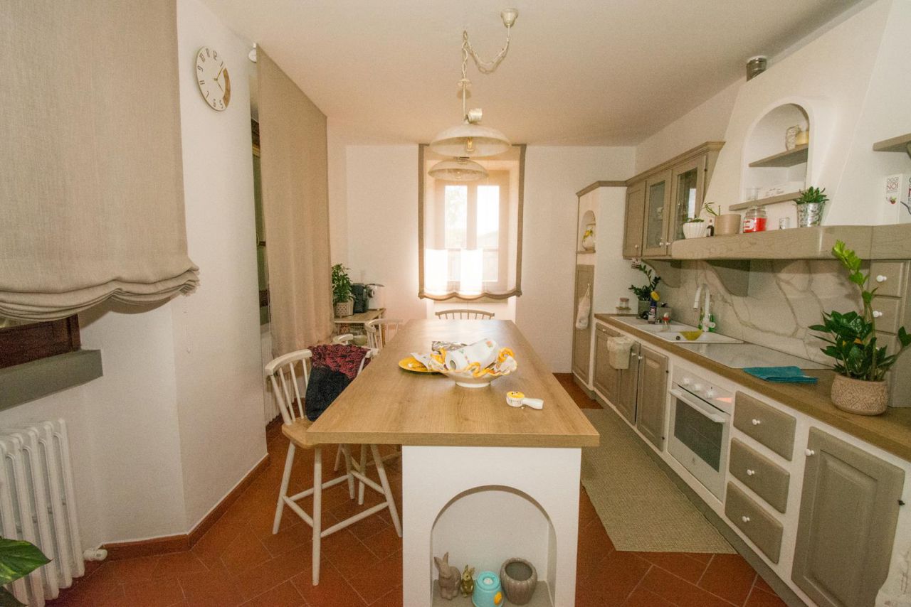 Villa con giardino a Arezzo