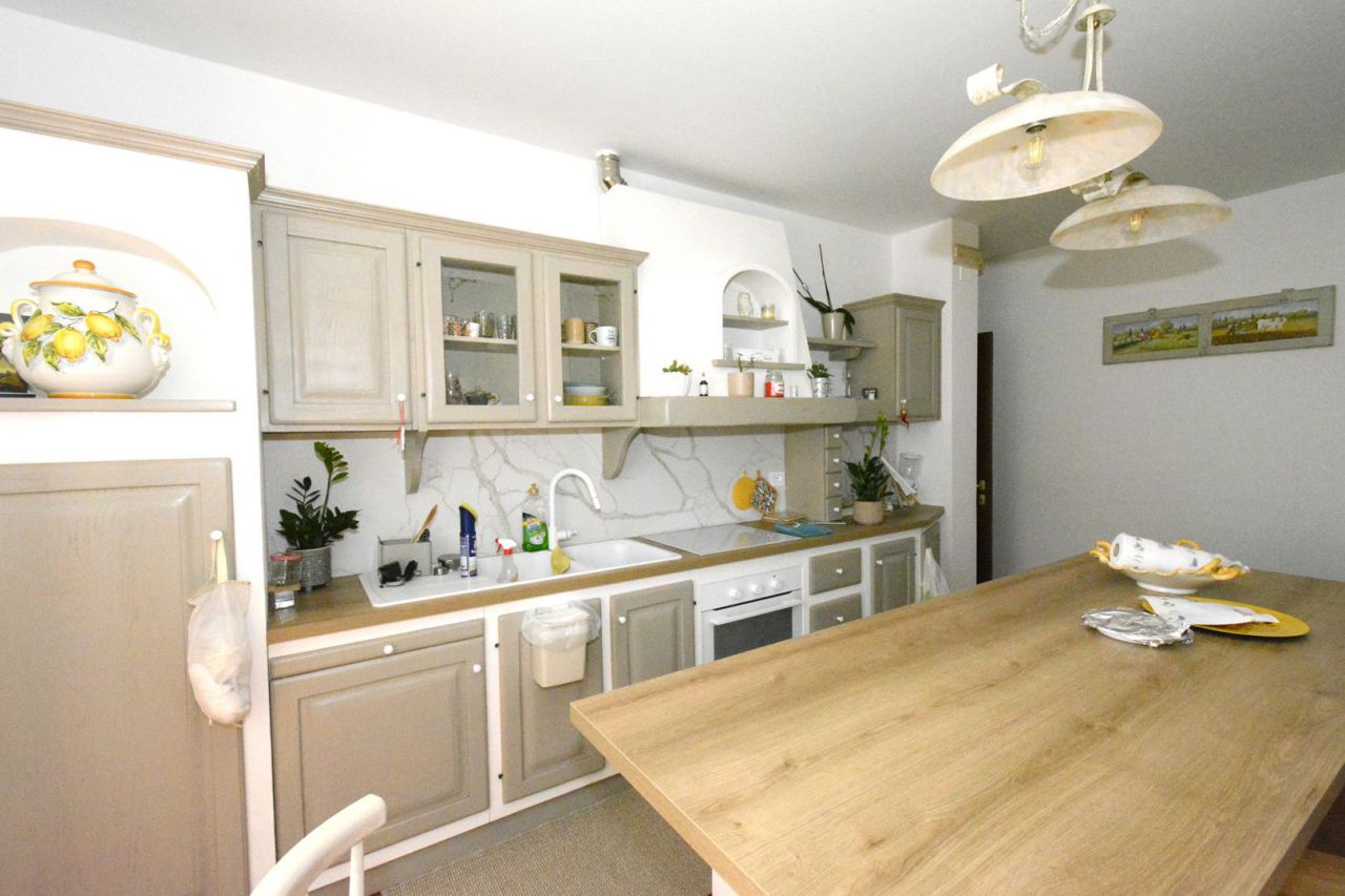 Villa con giardino a Arezzo