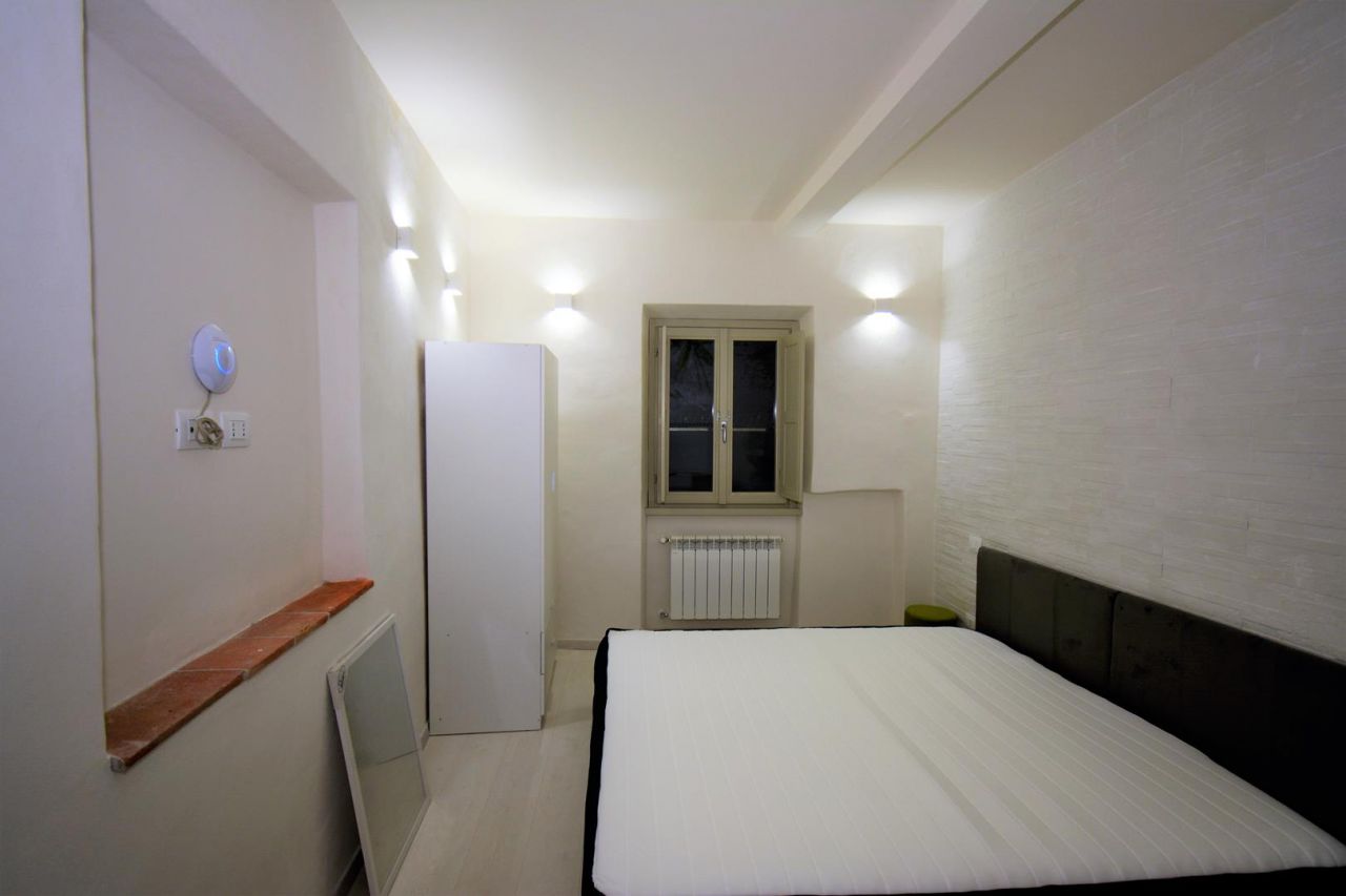 Casa indipendente in vendita a Arezzo