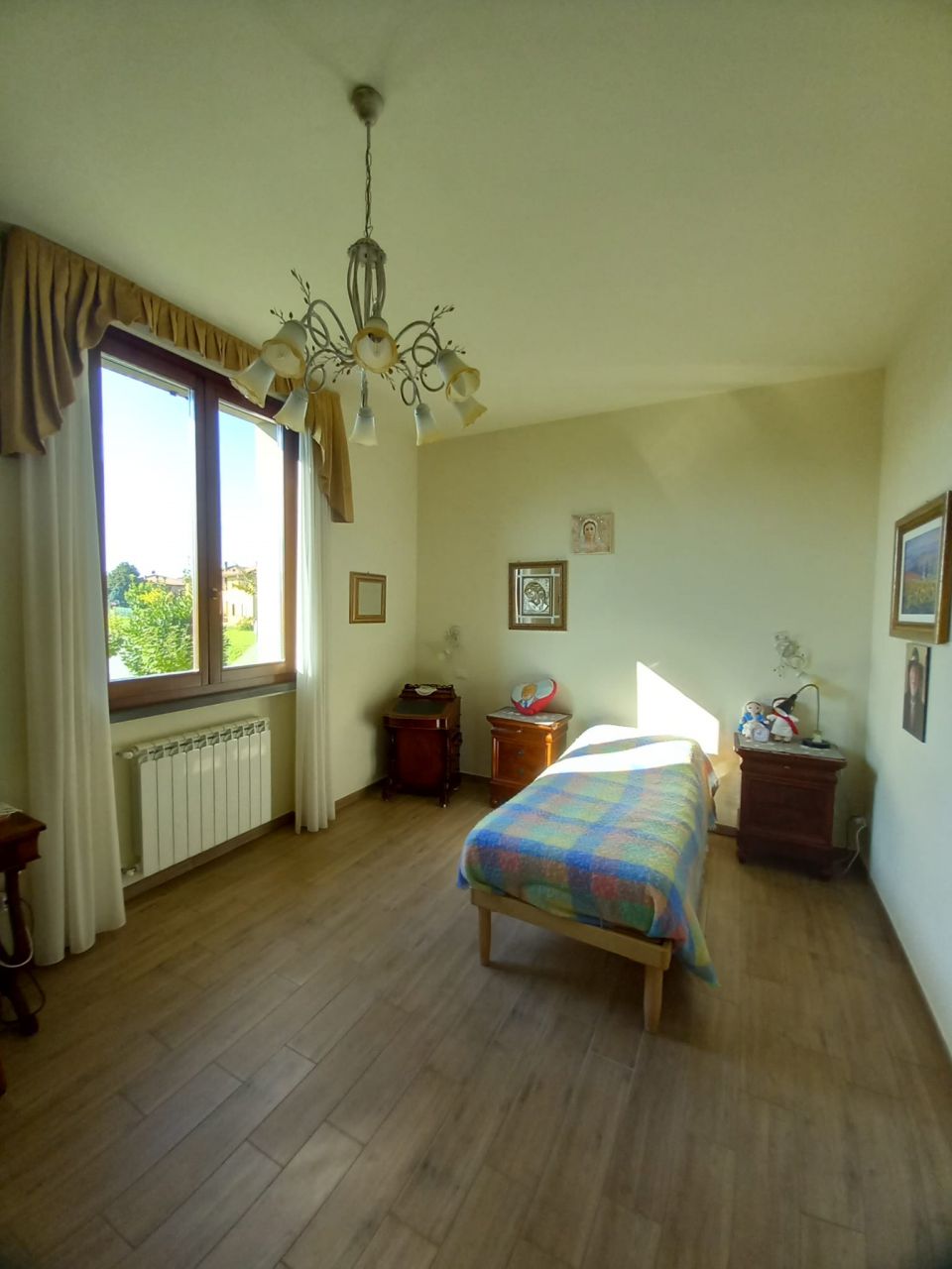 Villa con giardino in localit castelluccio, Arezzo