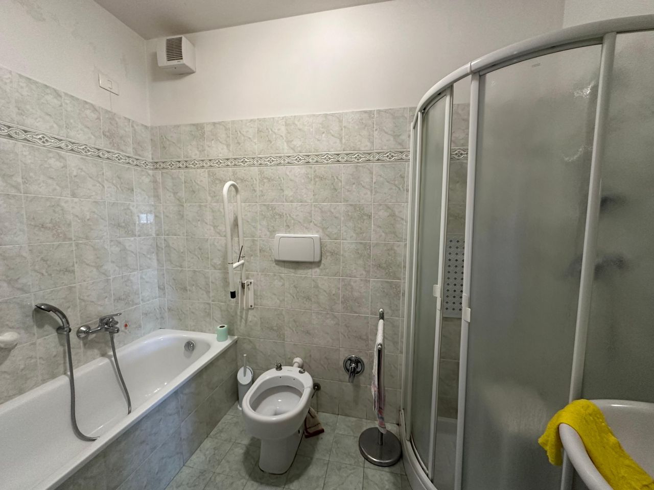 Trilocale con box a Arezzo