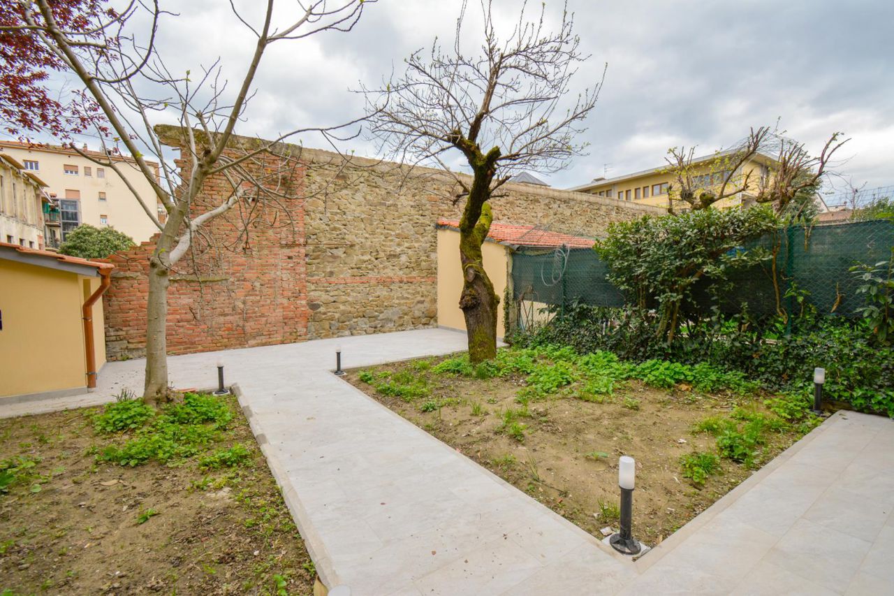 Quadrilocale con giardino a Arezzo