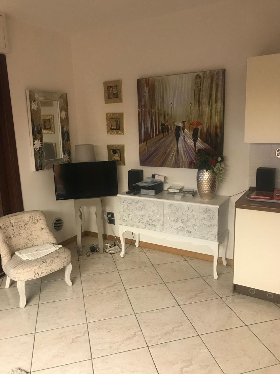 Monolocale arredato in affitto in via vittorio veneto, Arezzo