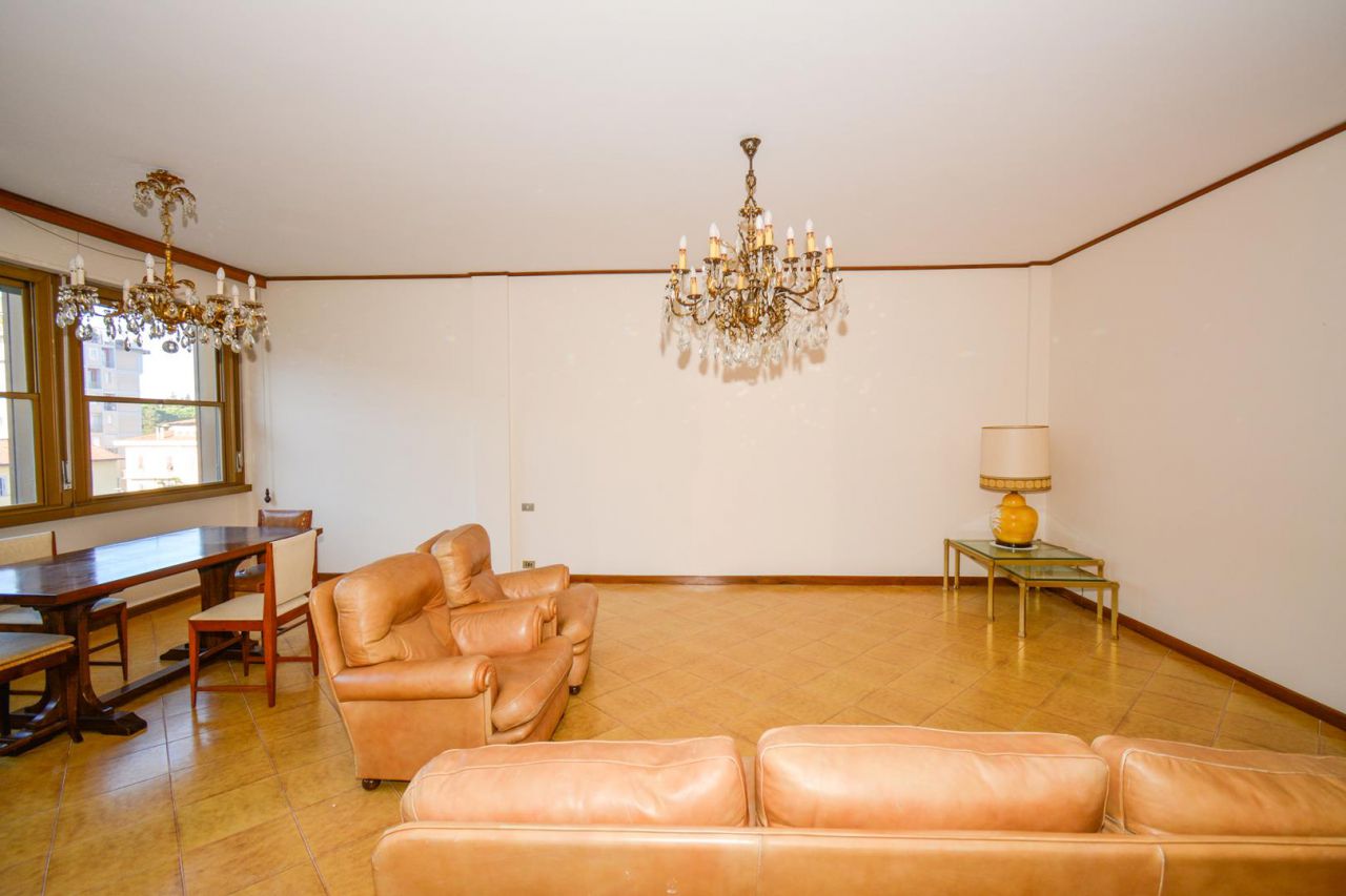 Appartamento con box in via vittorio veneto, Arezzo