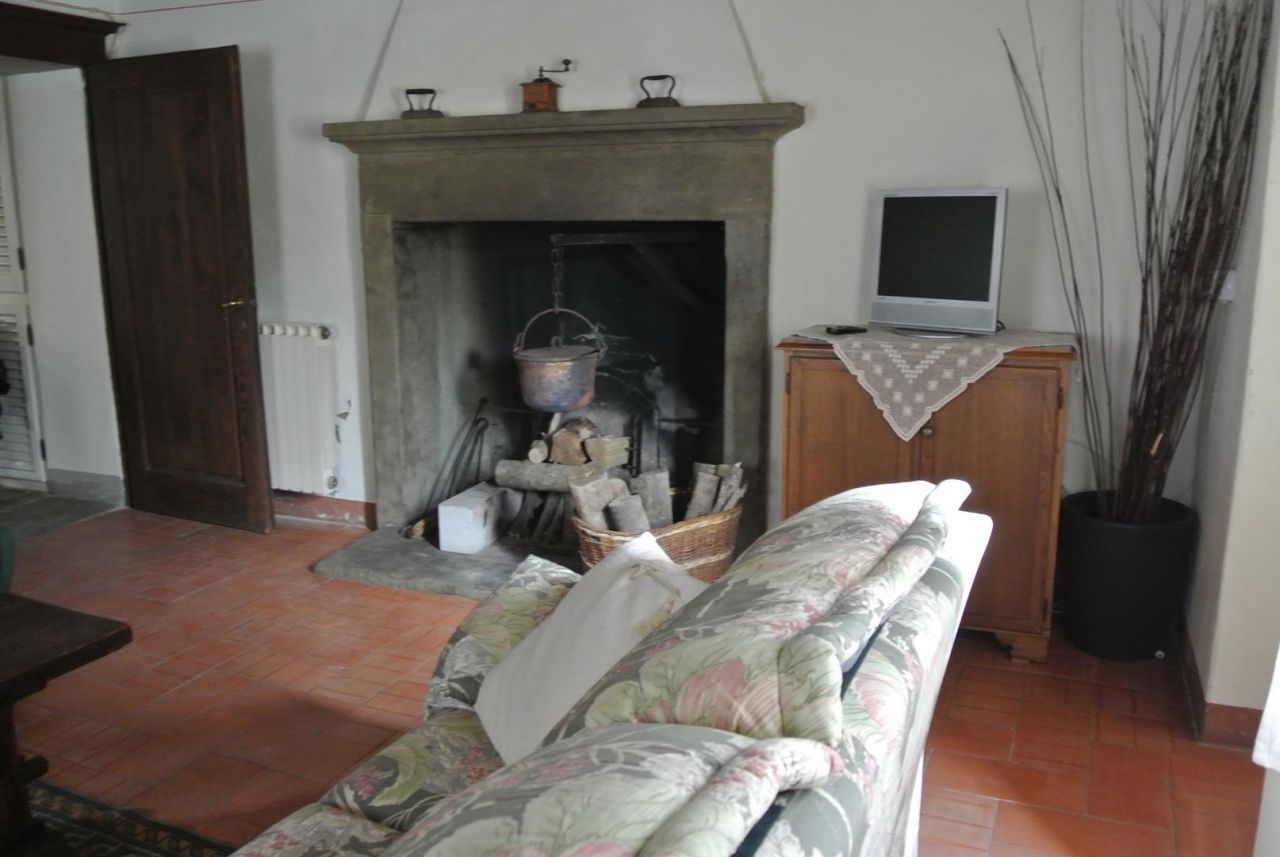 Casa indipendente con giardino in strada provinciale della rassinata, Arezzo